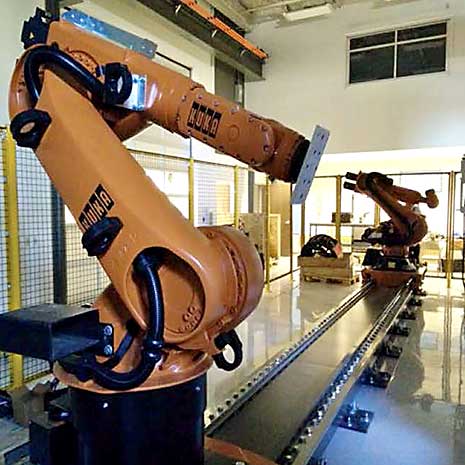 Robotic arms in McNair Center lab