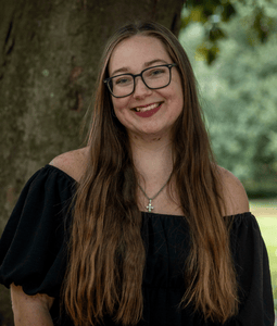 Delany Kral Headshot