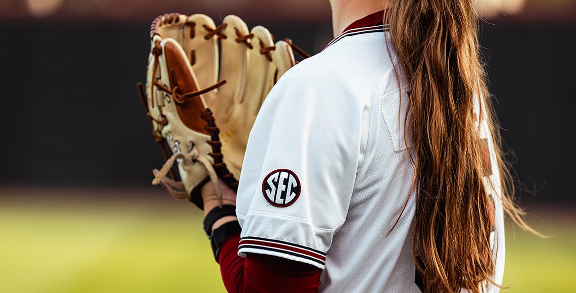 a female softball player
