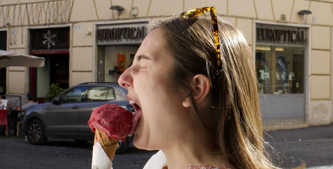 A girl eating gelatto