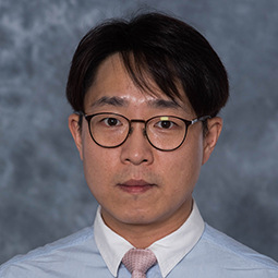 Headshot of Professor Dongkyu Lee