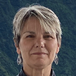 Sheila Cregger headshot