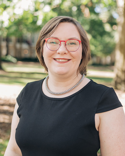 Heidi Bretz headshot