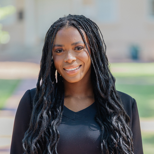 Layla Hopkins headshot