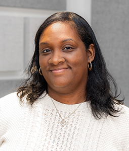 Rasheda Mendez headshot