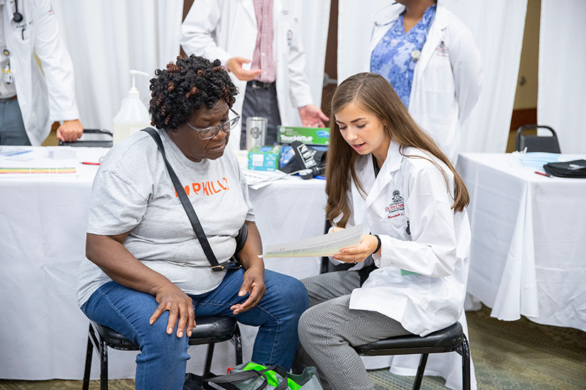 The School of Medicine Columbia represented the University of South Carolina at the annual Ollie Johnson Memorial I-95 Health Fair held in Santee, South Carolina, on the first day of August.