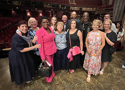 20 former members of Carolina Alive traveled to NY to see Stan Brown perform.