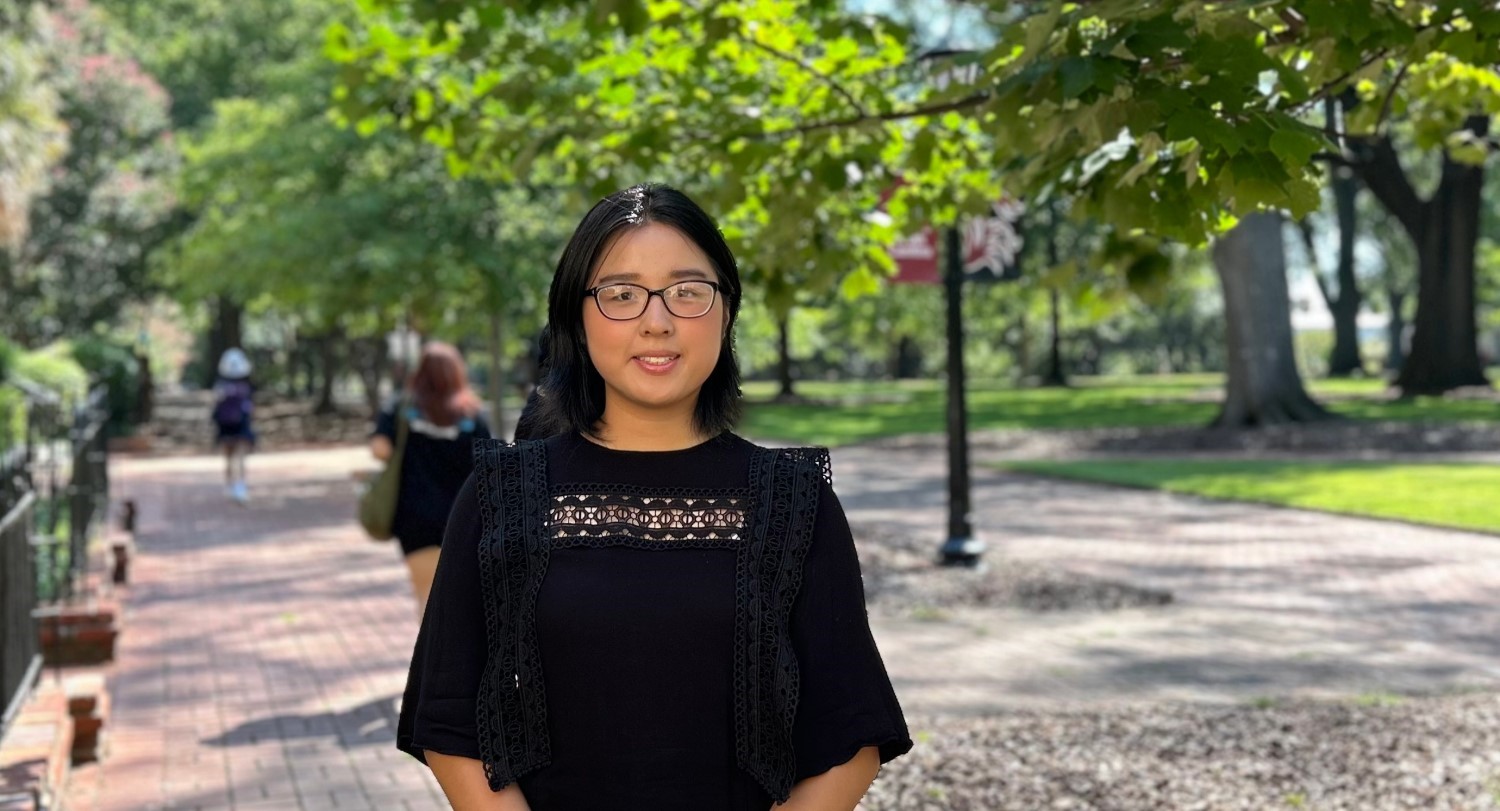 Angela Fang on the horseshoe.