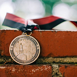 photo of medallion for the South Carolina Honors College