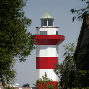 red and white striped lighthouse at sea pines plantation